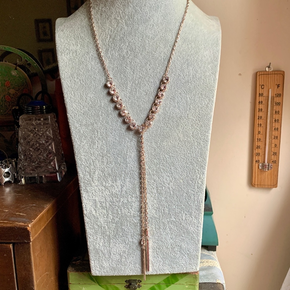 💝 Guess Rose Gold Crystal Necklace - Long Guess Crystal & Dangles Necklace NWOT